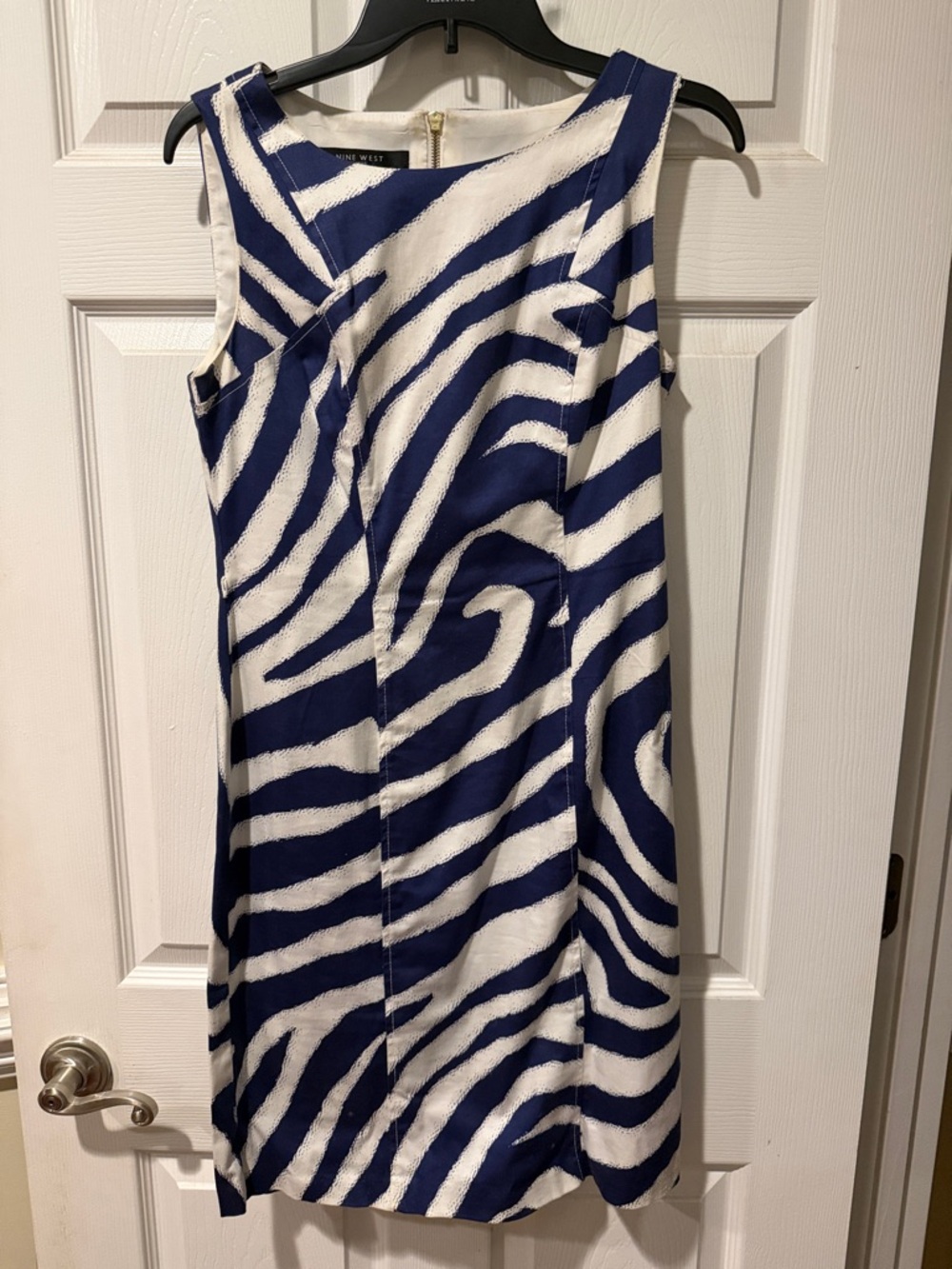 Nine West White & Navy Zebra-Print Sleeveless Sheath Dress
